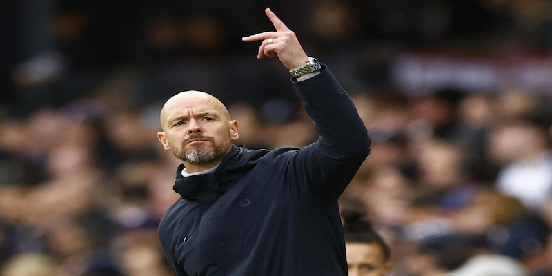 Erik Ten Hag thời trẻ được bố mẹ nuôi dạy rất kỹ càng